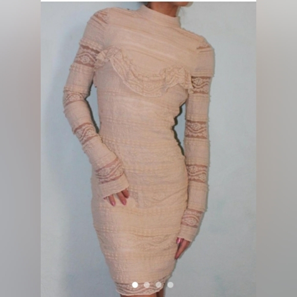 bebe Dresses & Skirts - Bebe Cream Lace Long Sleeve Dress Size S